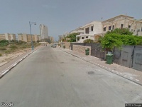 וטרינר الدكتور موشيه هليفي، وهو طبيب بيطري من المنزل